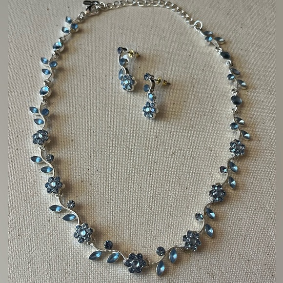 Avon Blue Floral Crystal Necklace & Earring Set – Silver-Tone - Picture 3 of 8
